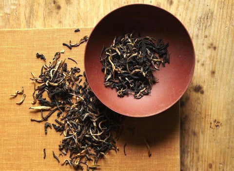 Shop luxury english breakfast black tea at BELLOCQ. No. 1, Bellocq Breakfast is meticulously blended with organic single-estate black teas.